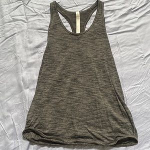 Lululemon top